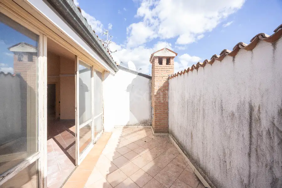 Villa in vendita di 2.660 mq a €950.000 (rif. 43/2025)