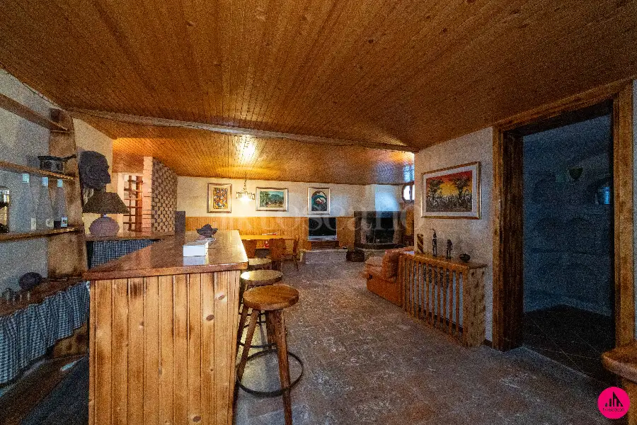 Villa in vendita di 390 mq a €430.000 (rif. 171/2025)