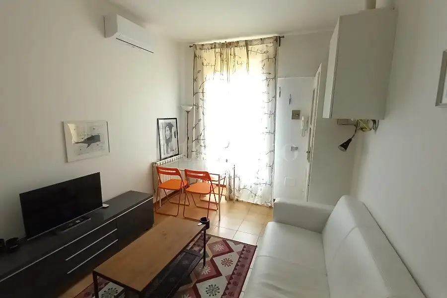 Casa in affitto di 40 mq a €1.200 (rif. 8/2026)