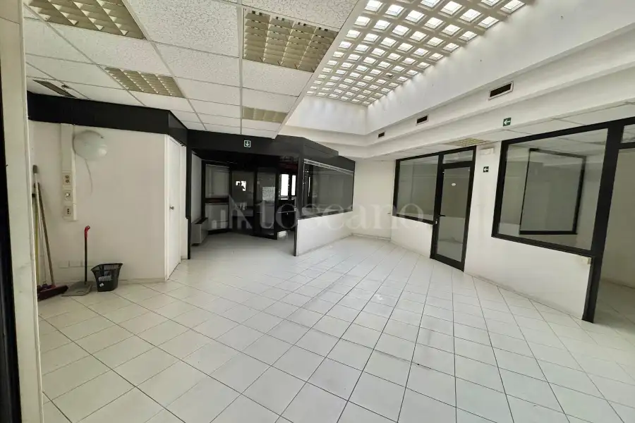 Ufficio in affitto di 250 mq a €1.000 (rif. 69/2024)