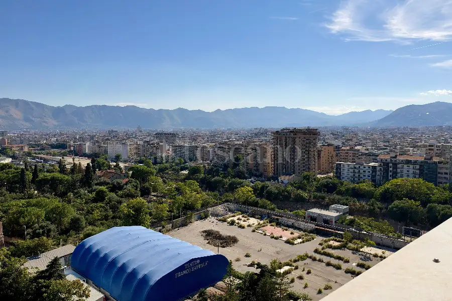 Attico in vendita di 140 mq a €420.000 (rif. 68/2026)