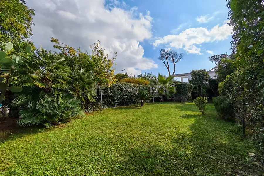Villa Plurifamiliare in vendita di 260 mq a €489.000 (rif. 59/2026)