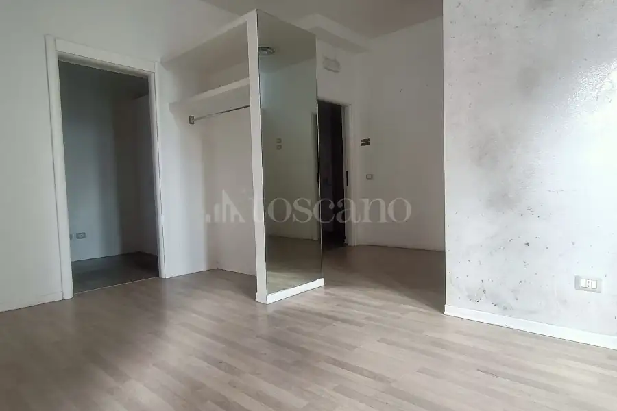 Negozio in affitto di 100 mq a €750 (rif. 54/2025)