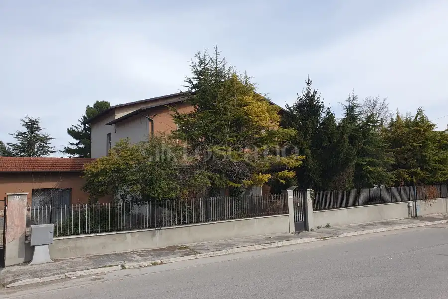 Casa Indipendente in vendita di 460 mq a €220.000 (rif. 31/2024)