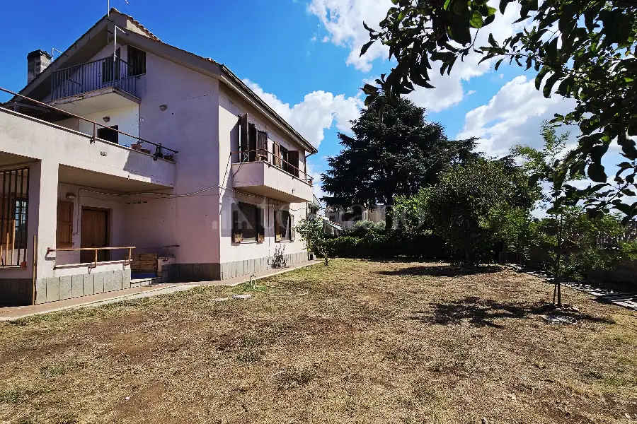 Villa in vendita di 220 mq a €239.000 (rif. 49/2025)