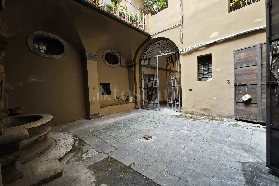 Garage in vendita di 120 mq a €90.000 (rif. 37/2024)