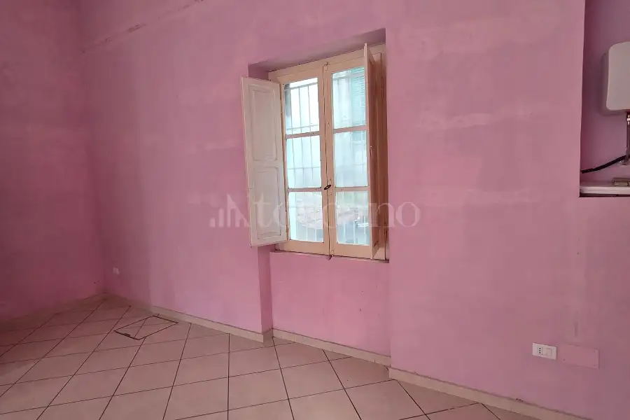 Negozio in vendita di 68 mq a €58.000 (rif. 30/2026)
