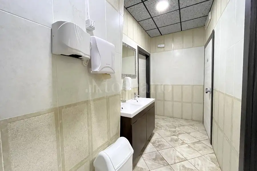 Negozio in vendita di 350 mq a €499.000 (rif. 8/2025)