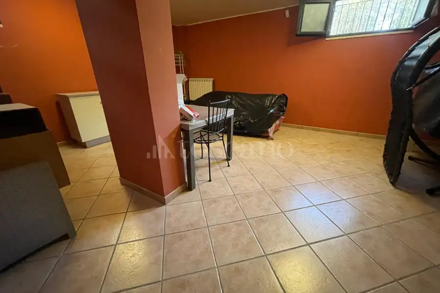 Villa Bifamiliare in vendita di 250 mq a €360.000 (rif. 65/2025)