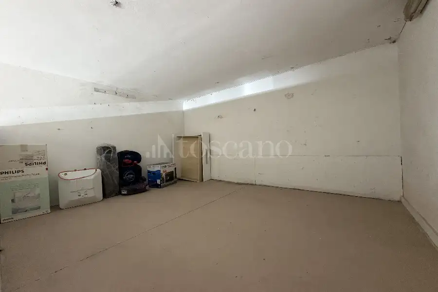 Negozio in vendita di 120 mq a €165.000 (rif. 13/2026)