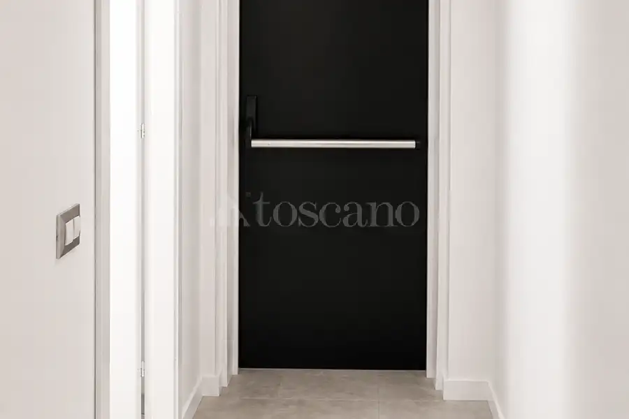Negozio in vendita di 78 mq a €400.000 (rif. 4/2026)