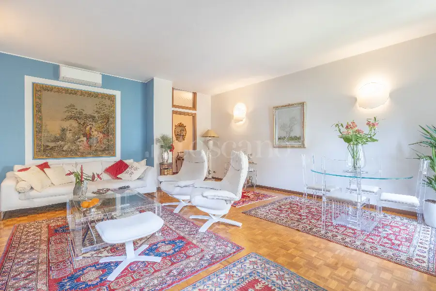Casa in vendita di 205 mq a €1.875.000 (rif. 20/2026)