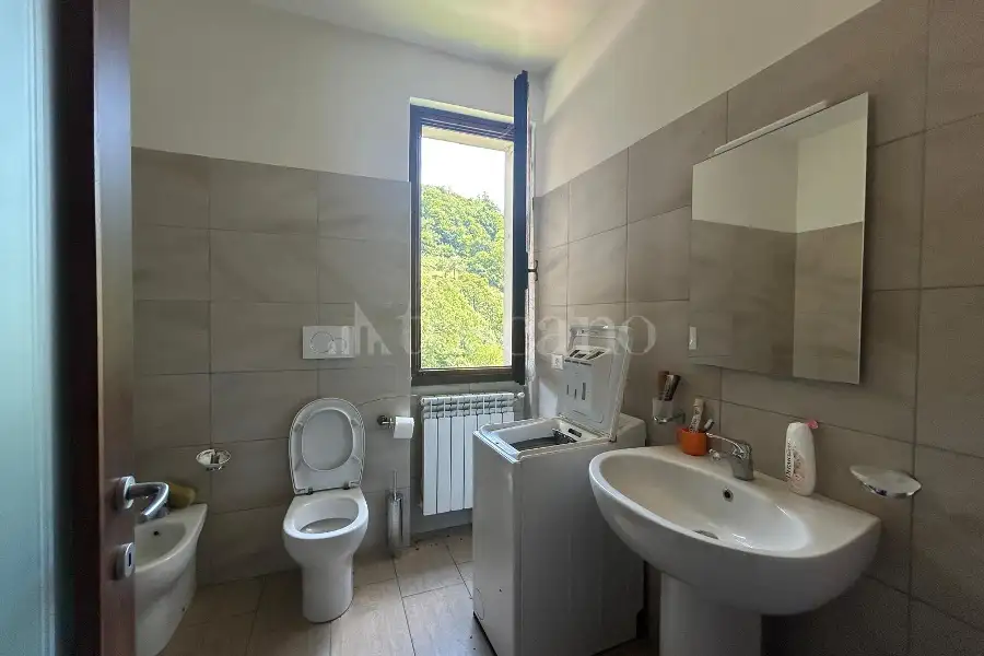 Villa Bifamiliare in vendita di 202 mq a €110.000 (rif. 57/2026)