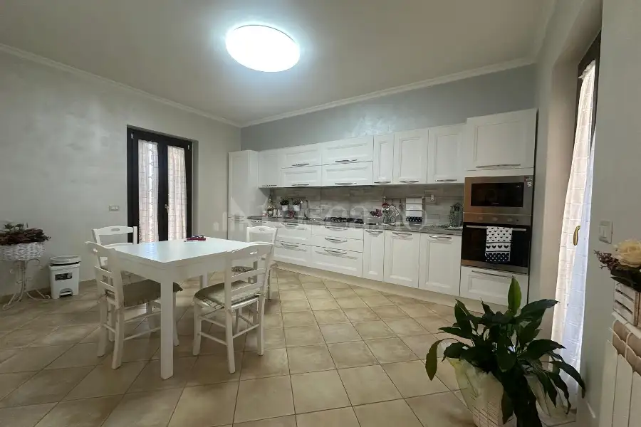 Villa Bifamiliare in vendita di 220 mq a €399.000 (rif. 94/2026)
