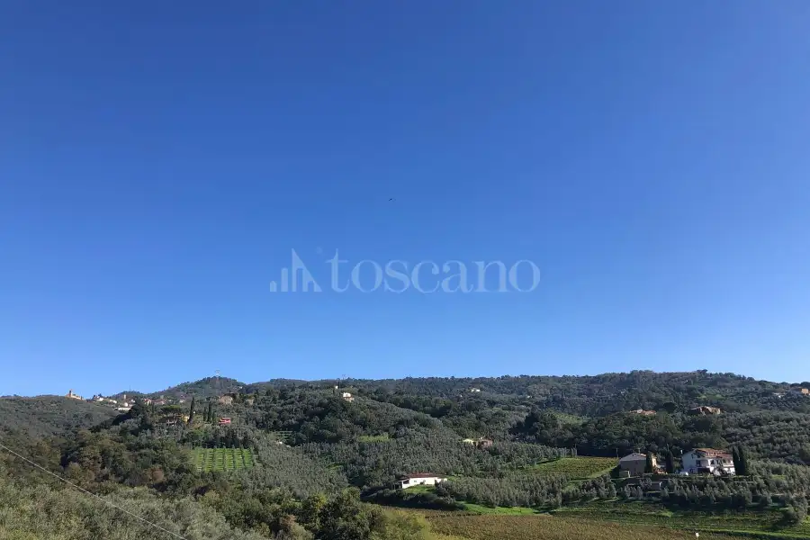 Villa in vendita di 410 mq a €398.000 (rif. 43/2024)