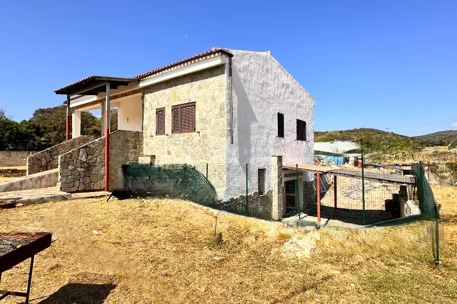 Villa in vendita di 210 mq a €450.000 (rif. 32/2025)