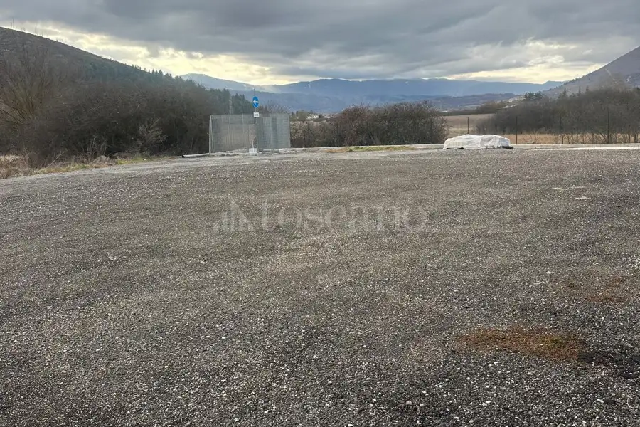 Negozio in affitto di 2.100 mq trattativa riservata (rif. 4/2026)