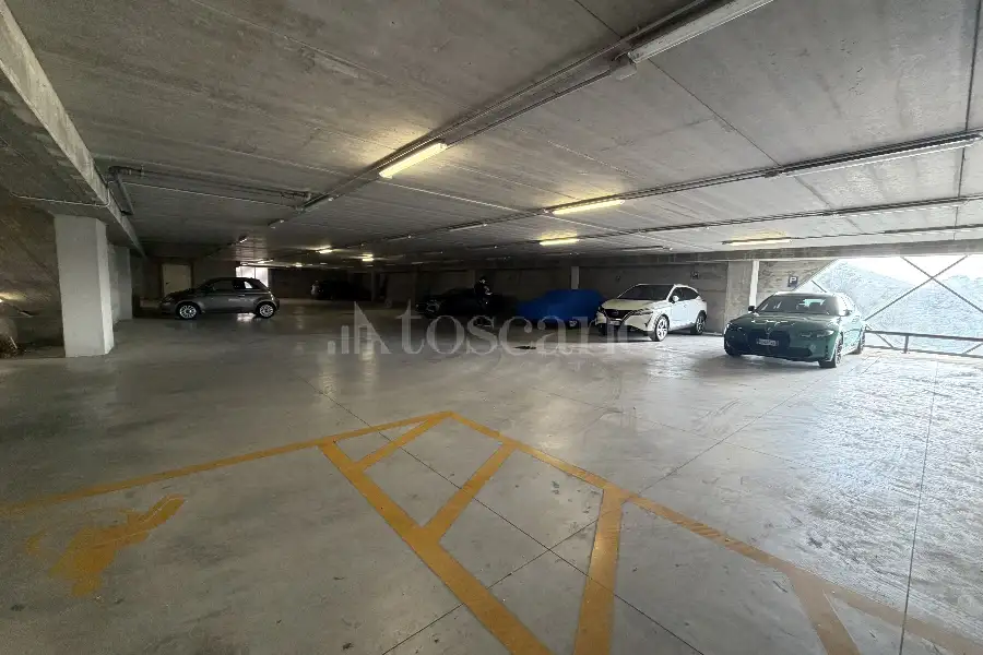 Posto Auto in vendita di 18 mq a €17.000 (rif. 45/2026)