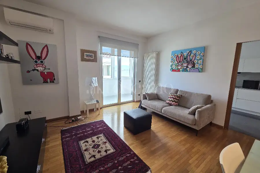Attico in vendita di 130 mq a €470.000 (rif. 8/2026)