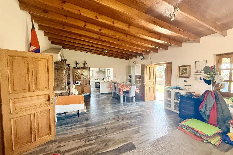 Casa Indipendente in vendita di 140 mq a €599.000 (rif. 17/2026)
