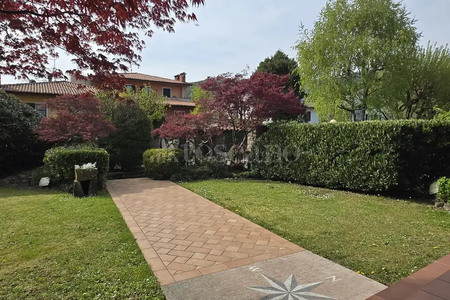 Villa in vendita di 624 mq a €960.000 (rif. 21/2026)