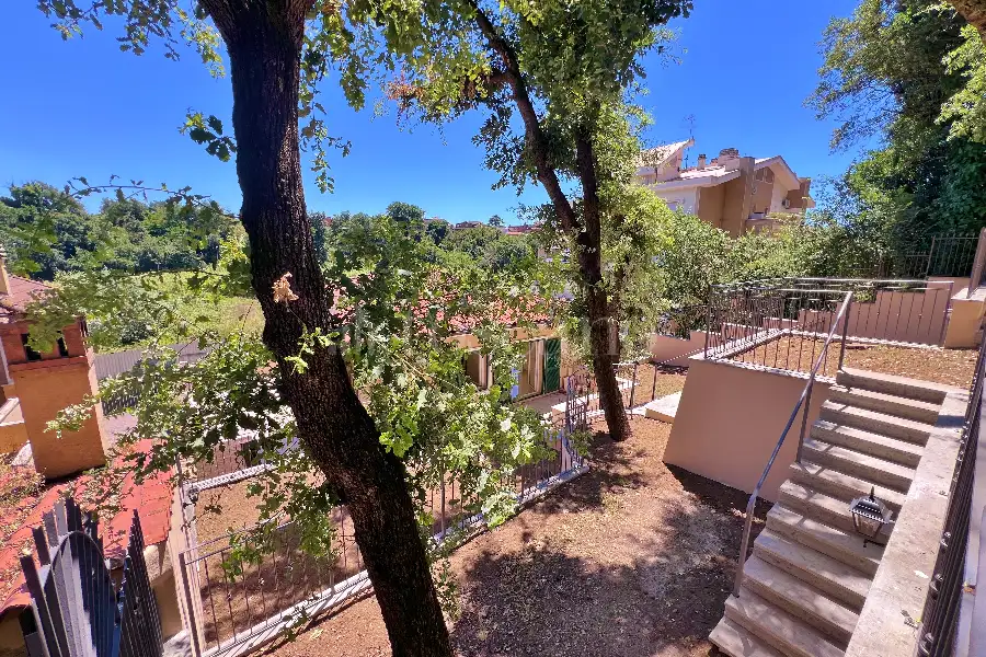Casa Indipendente in vendita di 130 mq a €355.000 (rif. 12/2026)