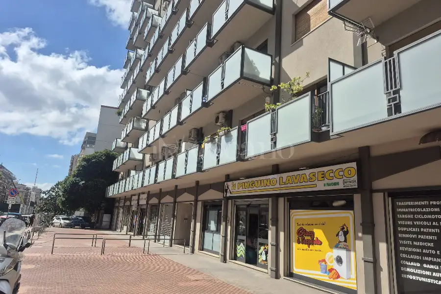Negozio in affitto di 38 mq a €650 (rif. 7/2024)