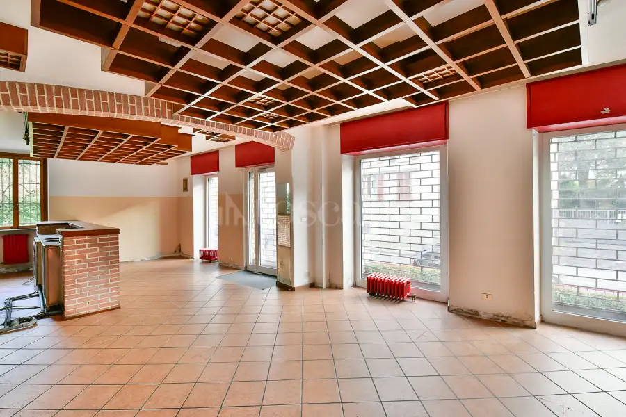 Negozio in vendita di 120 mq a €135.000 (rif. 46/2025)