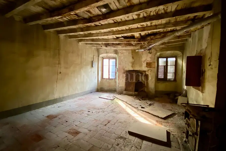 Rustico in vendita di 266 mq a €375.000 (rif. 20/2026)