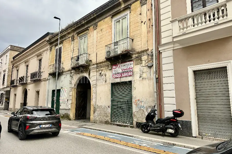 Negozio in vendita di 120 mq a €159.000 (rif. 4/2026)