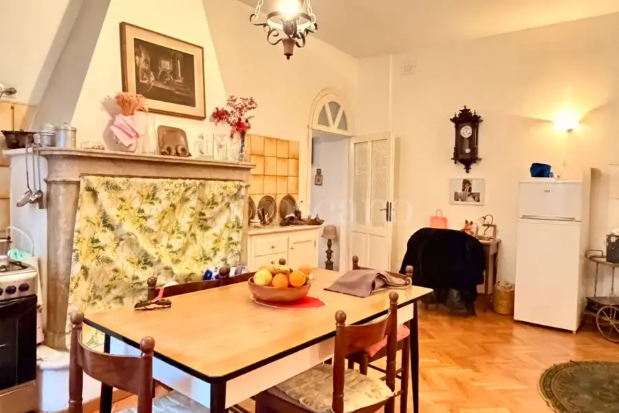 Casa Indipendente in vendita di 149 mq a €750.000 (rif. 3/2026)