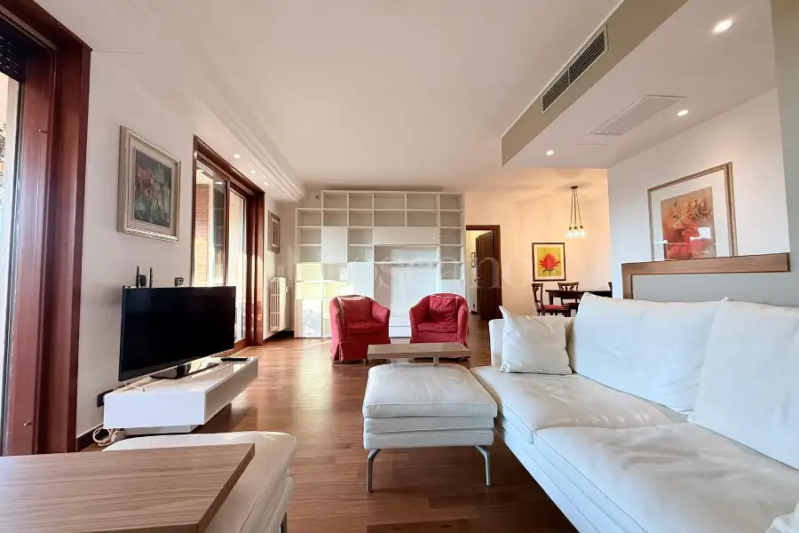 Casa in vendita di 165 mq a €770.000 (rif. 19/2026)