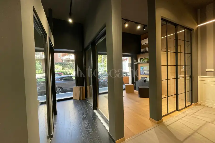 Negozio in vendita di 97 mq a €350.000 (rif. 2/2026)
