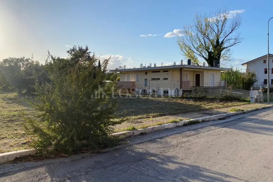 Edificabile Residenziali in vendita di 2.528 mq a €170.000 (rif. 34/2024)