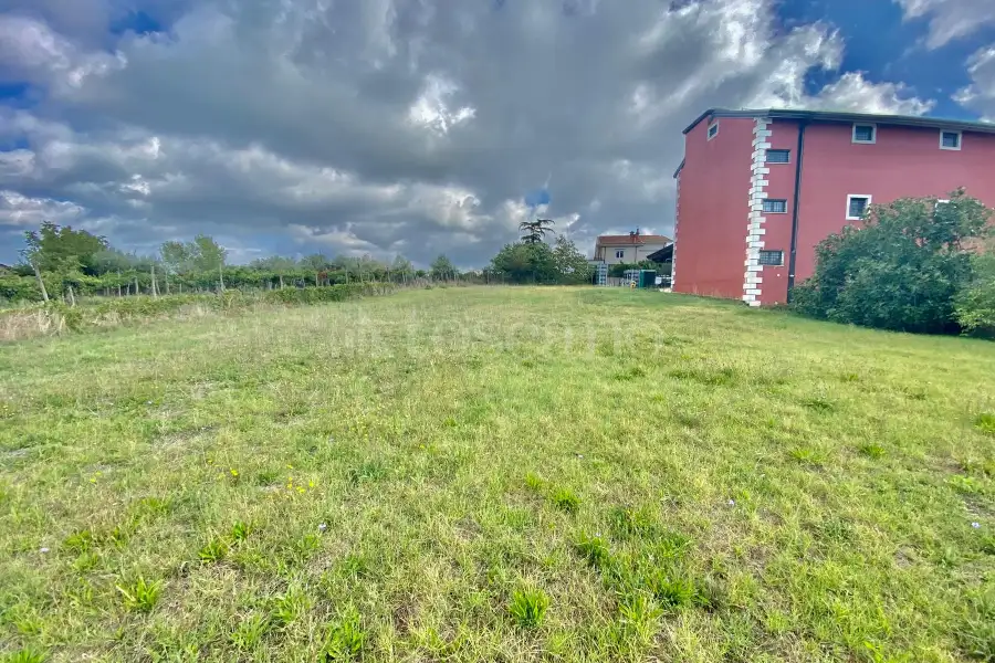 Edificabile Residenziali in vendita di 1.640 mq a €45.000 (rif. 88/2024)