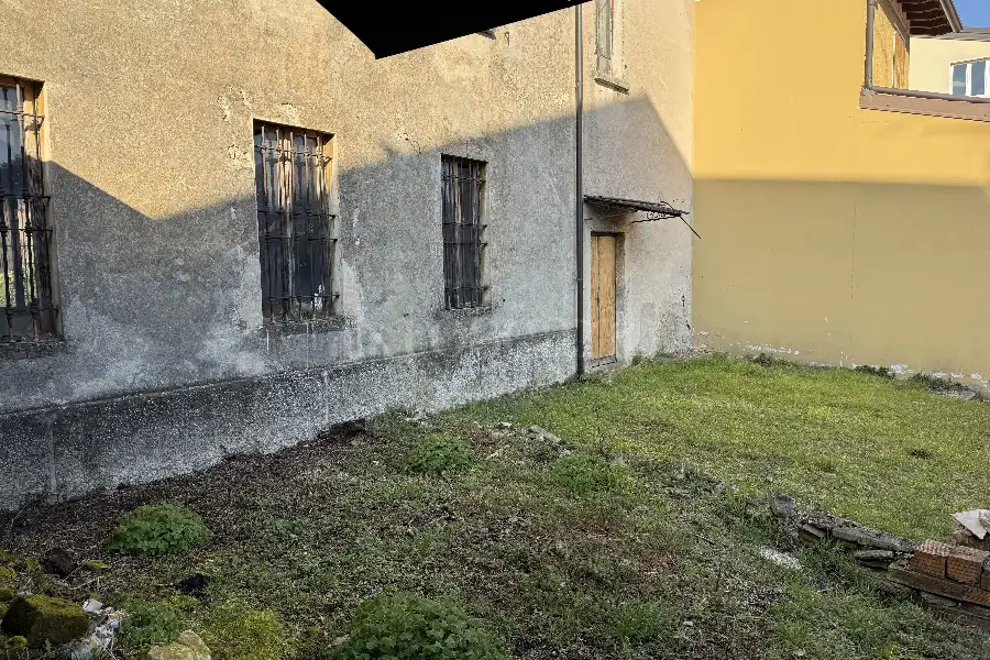 Rustico in vendita di 350 mq a €395.000 (rif. 3/2026)
