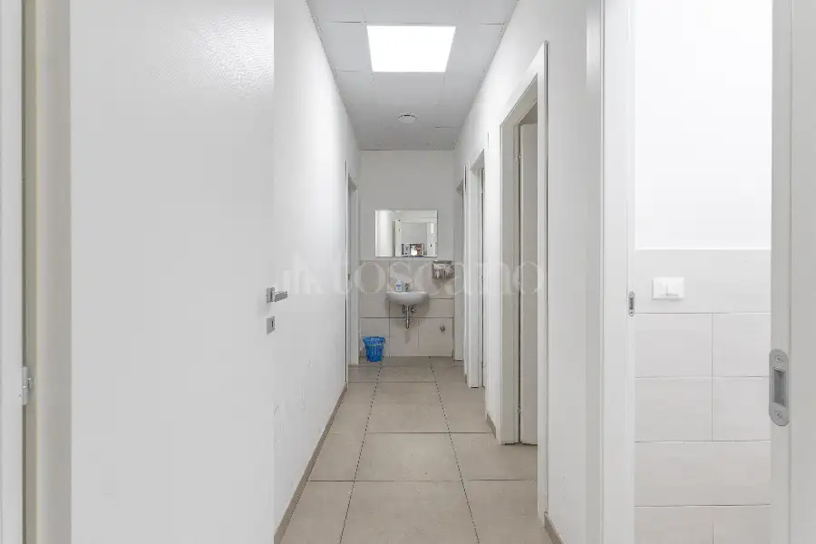 Ufficio in vendita di 340 mq a €1.150.000 (rif. 40/2026)