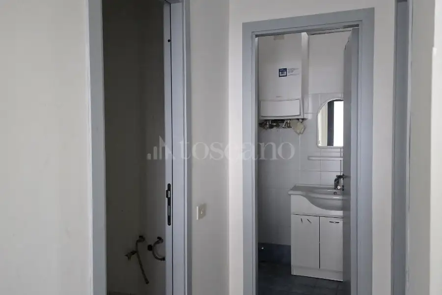 Negozio in affitto di 132 mq a €1.100 (rif. 16/2026)