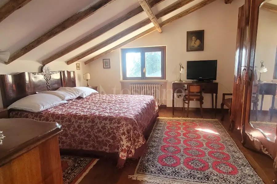 Villa in vendita di 480 mq a €880.000 (rif. 4/2026)