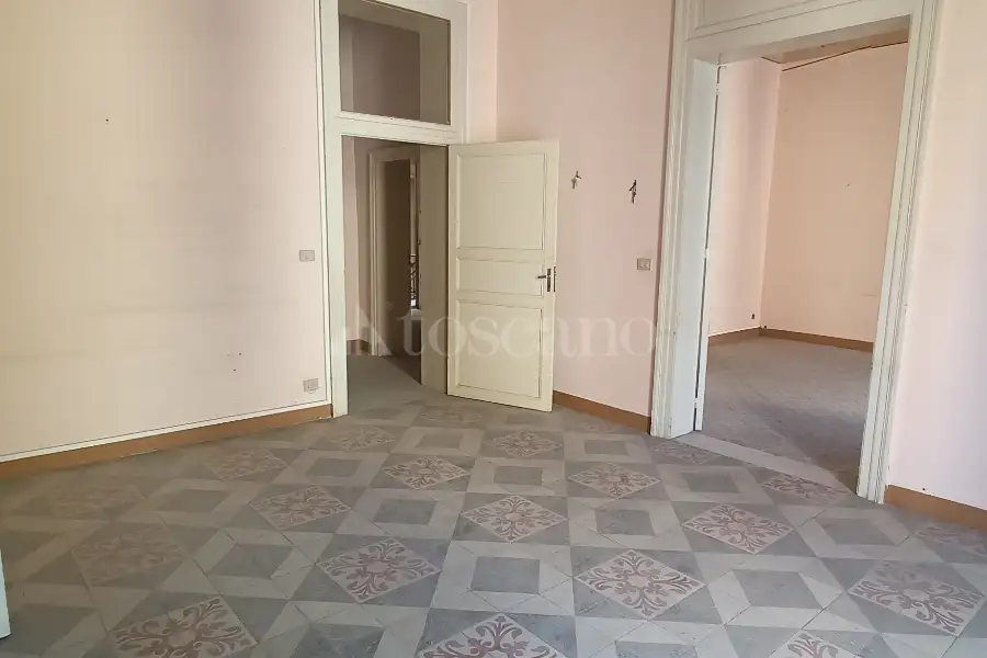 Casa in affitto di 267 mq a €1.350 (rif. 22/2026)