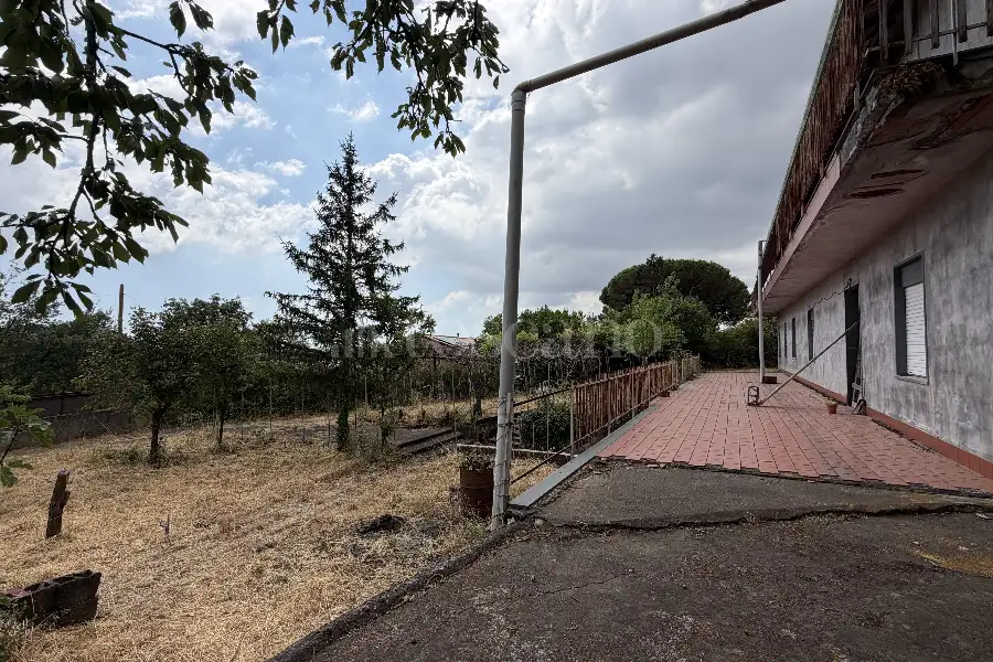 Villa in vendita di 260 mq a €116.000 (rif. 165/2026)