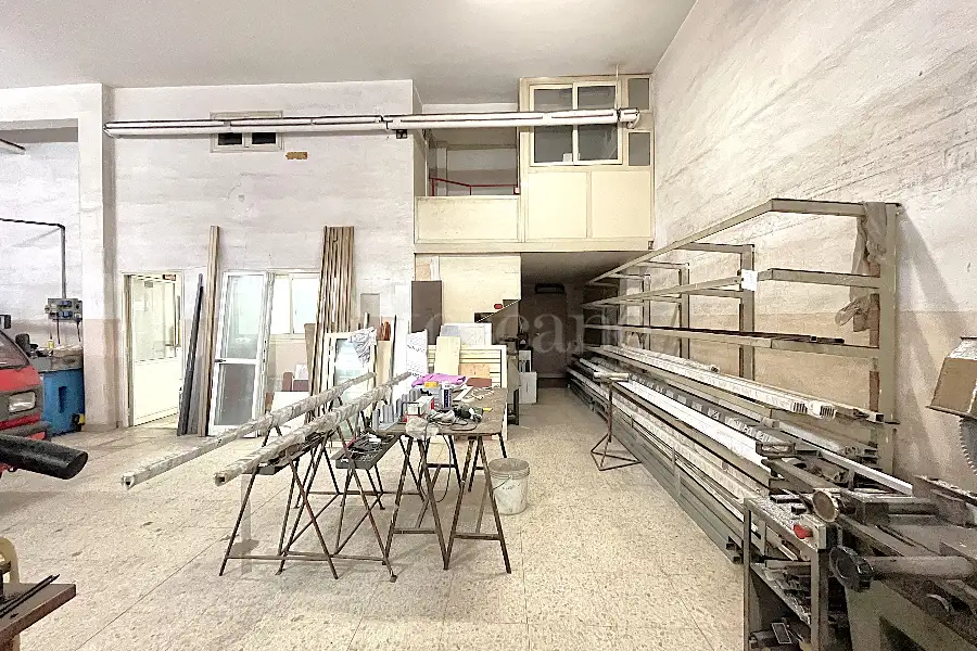 Laboratorio in vendita di 195 mq a €149.000 (rif. 2/2025)