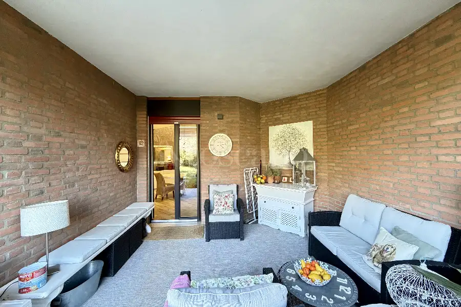Villino a Schiera in vendita di 240 mq a €560.000 (rif. 8/2026)