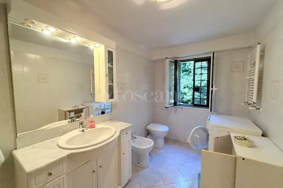 Villa in vendita di 250 mq a €739.000 (rif. 100/2026)