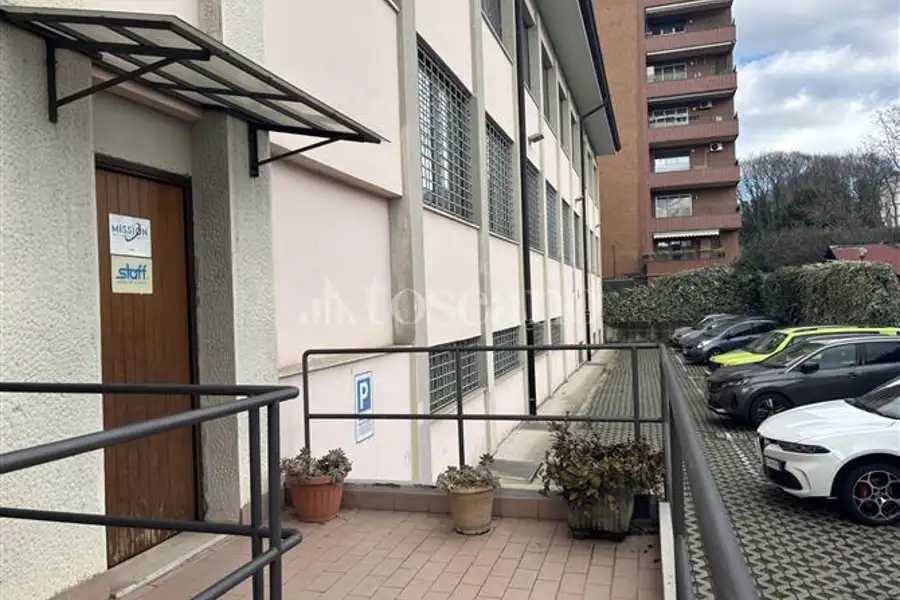 Ufficio in affitto di 180 mq a €2.166 (rif. 26/2026)