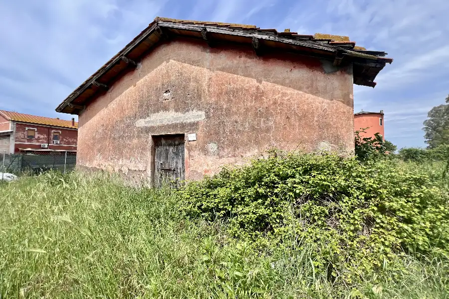 Magazzino in vendita di 300 mq a €295.000 (rif. 48/2026)