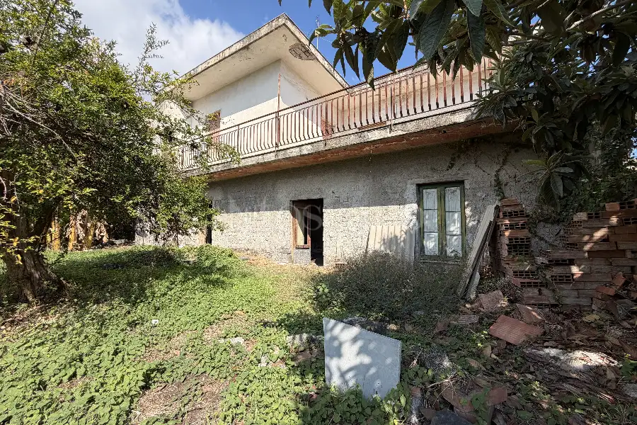 Casa Indipendente in vendita di 177 mq a €148.000 (rif. 209/2025)