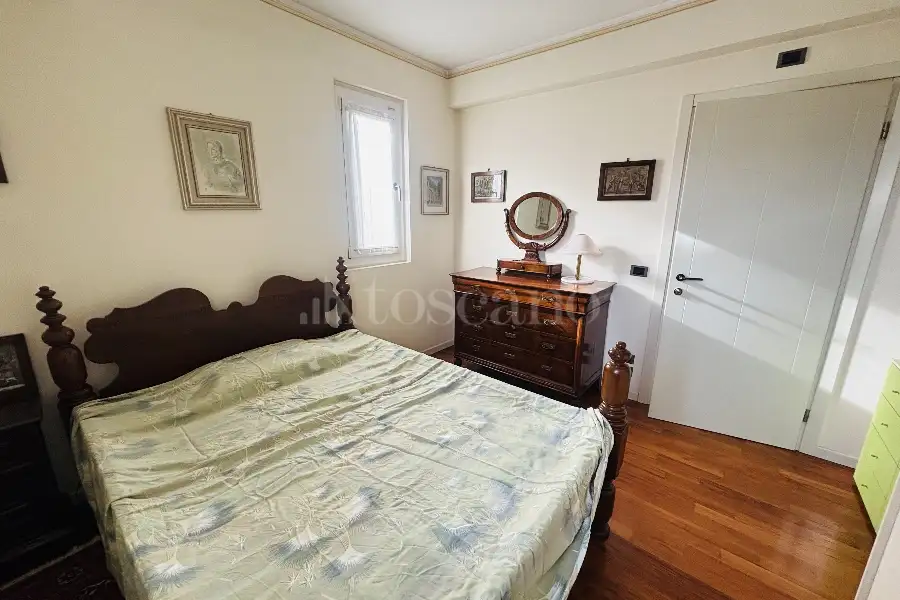 Villa Bifamiliare in vendita di 320 mq a €780.000 (rif. 65/2025)