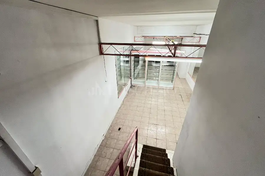 Negozio in vendita di 90 mq a €145.000 (rif. 53/2026)