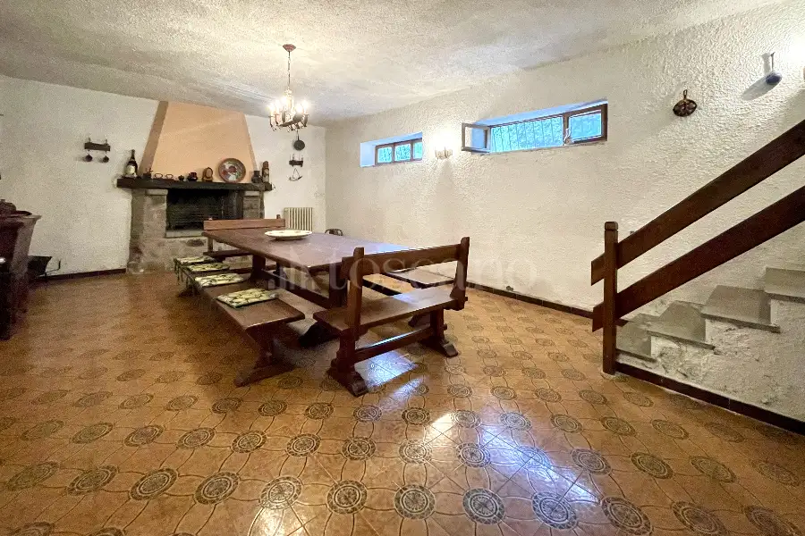 Villa in vendita di 400 mq a €295.000 (rif. 2/2026)